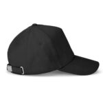 Casquette noire avec réglage métallique arrière